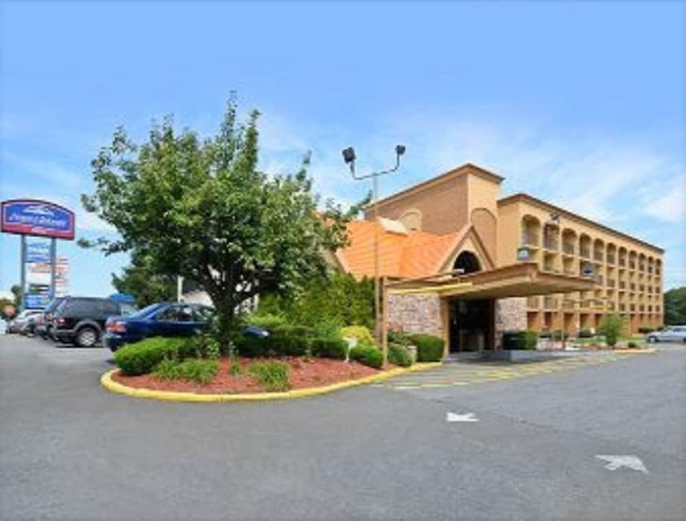 Howard Johnson By Wyndham Clifton Nj Kültér fotó